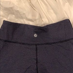 Lululemon navy and white pattern🤍